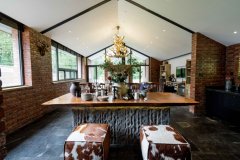 我们业从本人要采办的工具